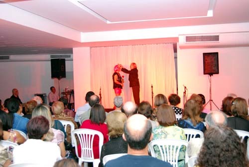 ?O amor em Nós? leva bom humor e solidariedade à Amagis
