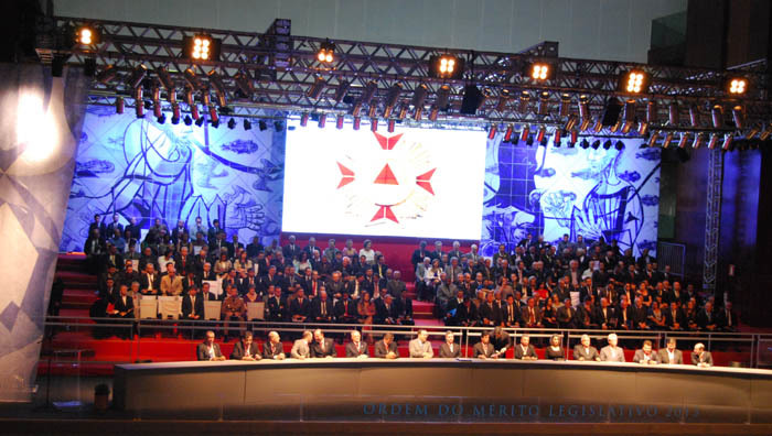 Assembleia Legislativa homenageia magistrados
