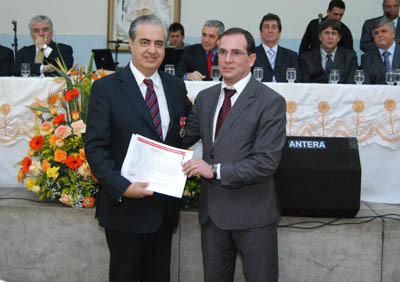 Doorgal Andrada recebe Medalha Hélio Costa em Passa Tempo