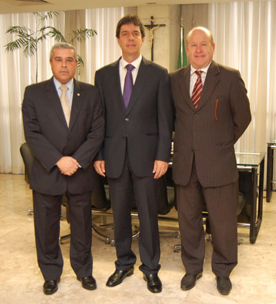 Diretoria da Amagis reúne-se com presidente da Assembleia