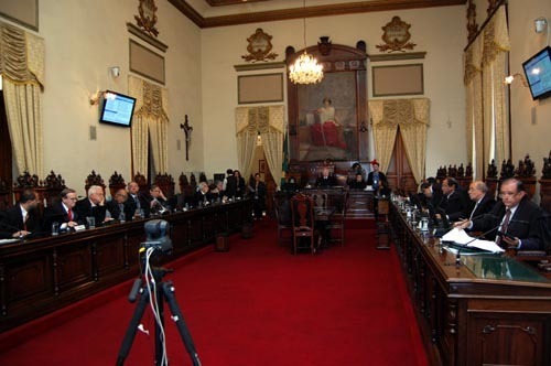 Almeida Melo encaminha requerimentos da Amagis à Comissão Salarial
