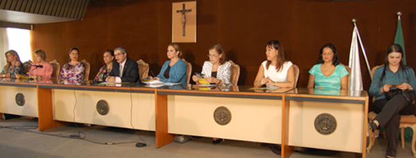 Amagis debate violência contra a mulher