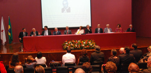 Ministro Sálvio de Figueiredo é homenageado na Faculdade Milton Campos