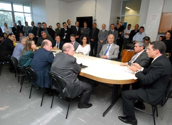 Juízes recebem presidente eleito do TJMG no Fórum Lafayette