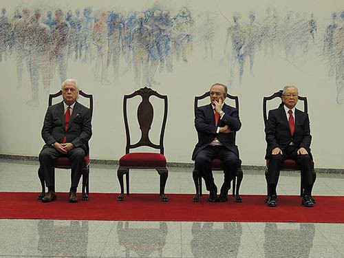 Ministros aposentados recebem homenagem do STJ