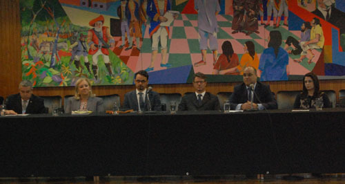 Curso de Direito Internacional tem início em BH