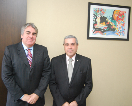 Presidente da Amagis recebe visita de desembargador do TJMG