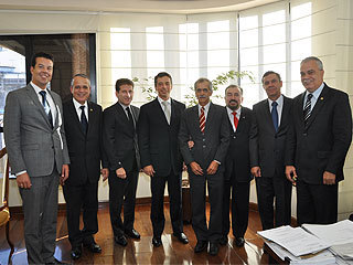 Presidente TJMG recebe integrantes da direção do TJM/MG
