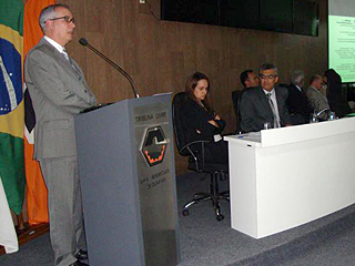Comunidade de Divinópolis debate implantação de Apac