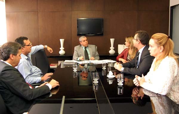 Diretoria da Amagis discute valorização da magistratura em reunião
