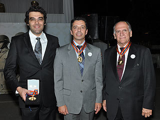 PMMG outorga medalha a desembargadores do TJMG