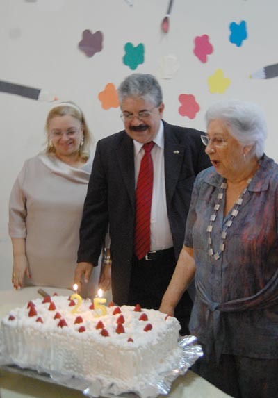 Nutris comemora 25 anos de história