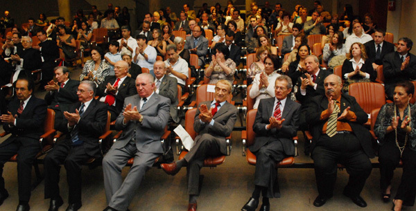 Magistrados aposentados são homenageados