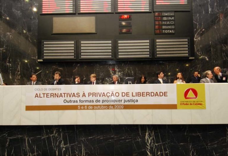Autoridades discutem Alternativas à privação de liberdade