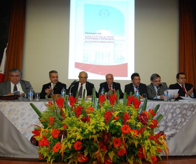 EJEF lança almanaque e comemora 60 anos de revista