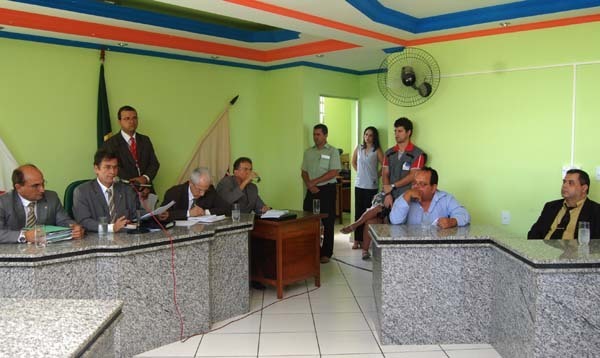 Observadores da Amagis acompanham audiência pública em Rio Pardo de Minas