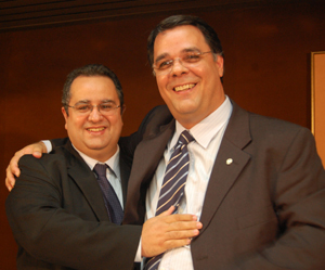 Juiz Bruno Terra Dias toma posse como presidente da Amagis
