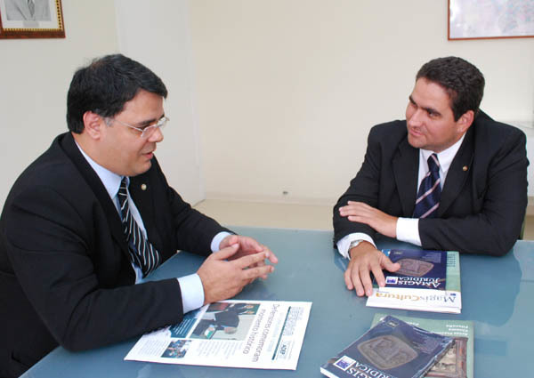 Amagis recebe presidente da Associação dos Defensores Públicos