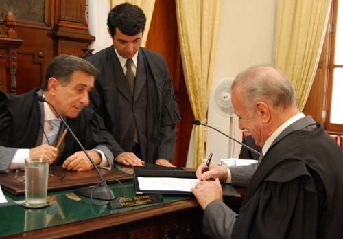 Alvim Soares toma posse na Corte