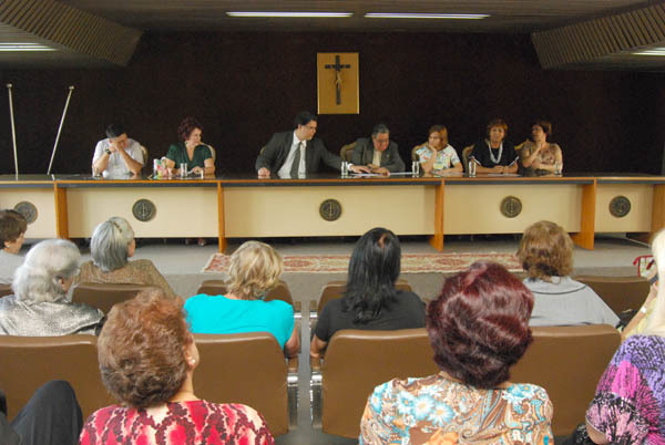 Diretoria discute pagamentos com pensionistas