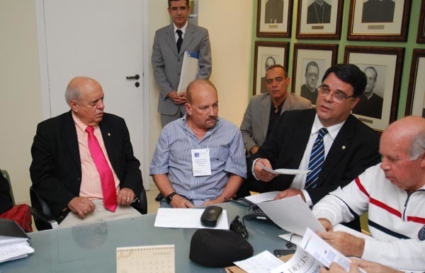 Conselho aprova contas da gestão passada e cria seccionais e departamento