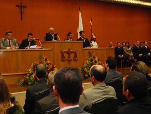 Corregedoria-geral de Justiça entrega medalha Ruy Gouthier