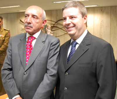 Presidente do TJMG assume, interinamente, governo de Minas