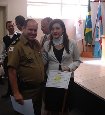 Juíza é homenageada pela PMMG