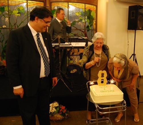 Integramagis completa oito anos com festa