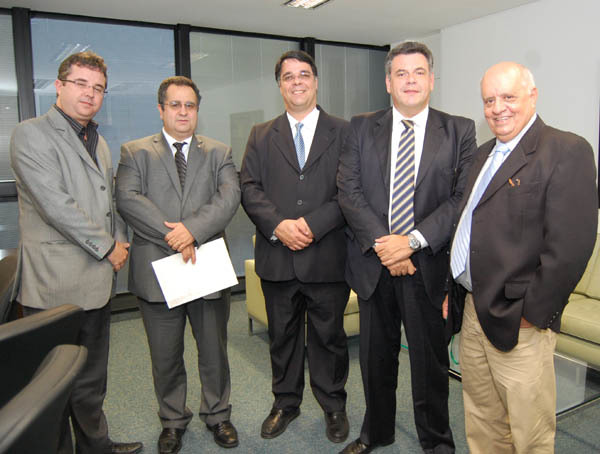 Amagis reúne-se com secretário de Estado de Defesa Social