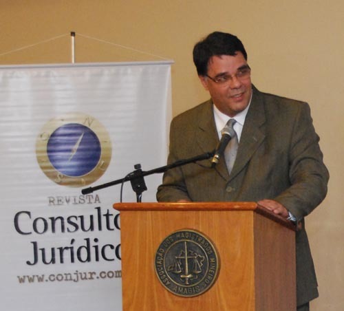 Anuário da Justiça é lançado na Amagis