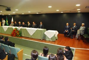 Advogado toma posse no Tribunal