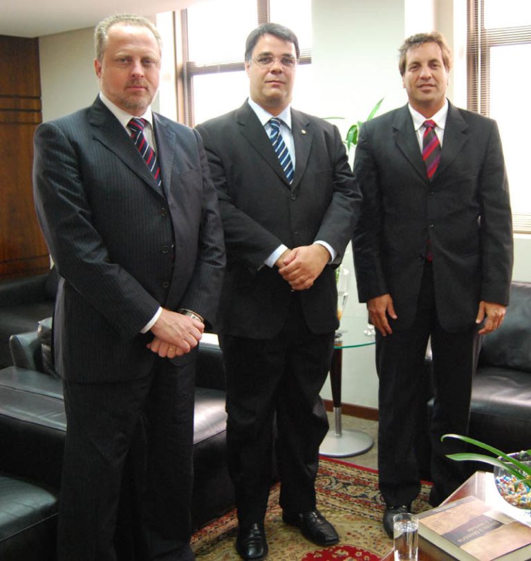 Presidente da Amagis reúne-se com procurador-geral de justiça de MG