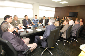 Diretoria discute metas para 2011