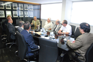 Comissão da Amagis debate segurança