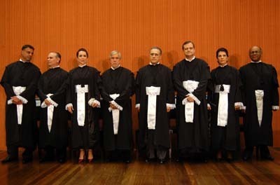 Novos desembargadores tomam posse