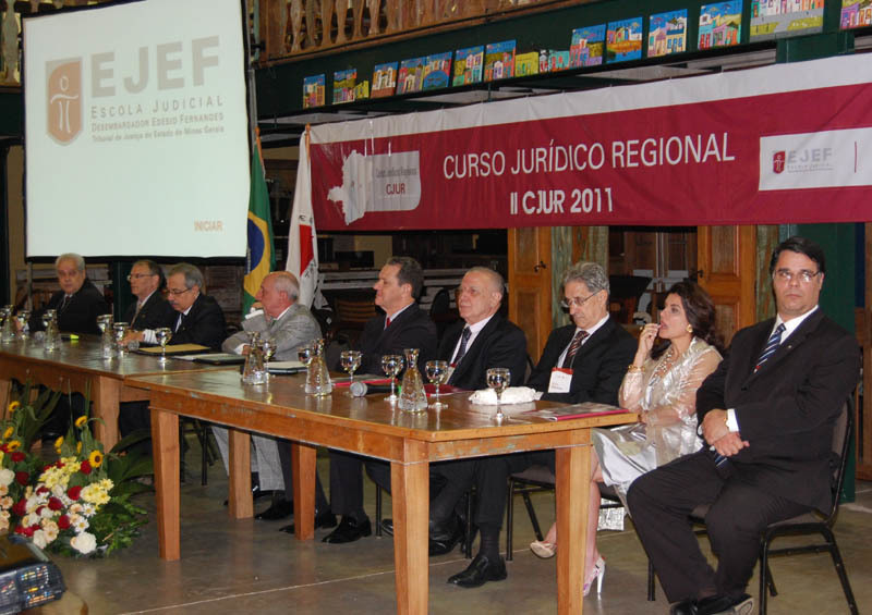 Magistrados debatem celeridade em Tiradentes