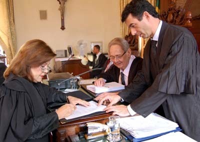 Desembargadora toma posse na Corte Superior