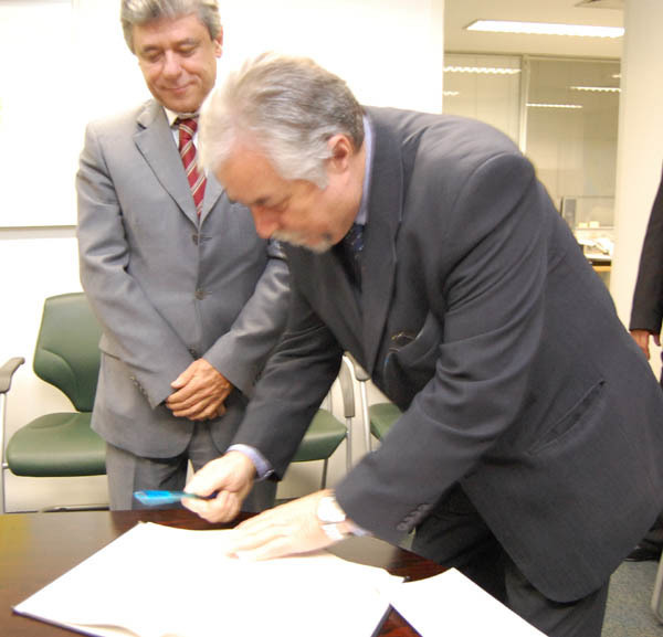 Juiz Fernando Humberto toma posse no TRE-MG
