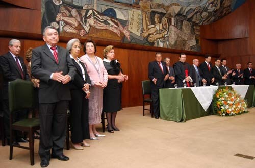 Aposentados recebem homenagem no TJMG
