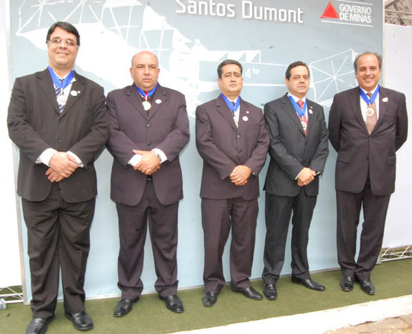 Magistrados recebem Medalha Santos Dumont