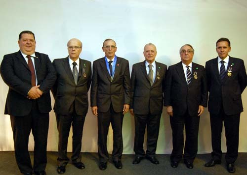 TJMMG entrega medalha de mérito a magistrados