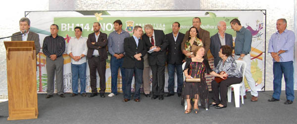 Praça Desembargador Ayrton Maia é inaugurada em BH