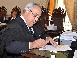 Magistrado toma posse na Corte Superior