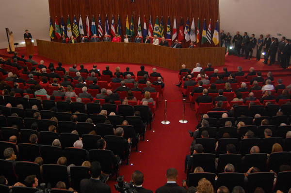 Ministra Cármen Lúcia assume presidência do TSE