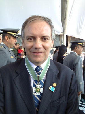 Juiz mineiro é agraciado pelo Exército brasileiro