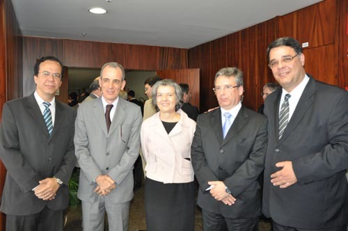 Ministra Cármen Lúcia reafirma jurisdição estadual em encontro inédito com juízes