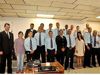 Coral de presos se apresenta em Fórum de Contagem