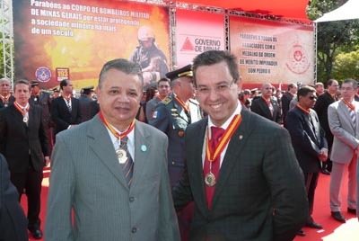 Magistrados são homenageados pelo Corpo de Bombeiros de Minas Gerais