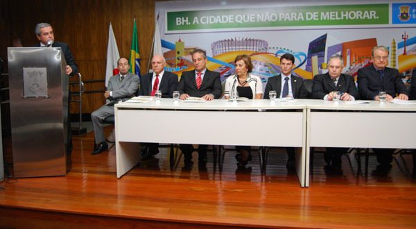 Seminário aborda questão de adolescentes em conflito com a lei